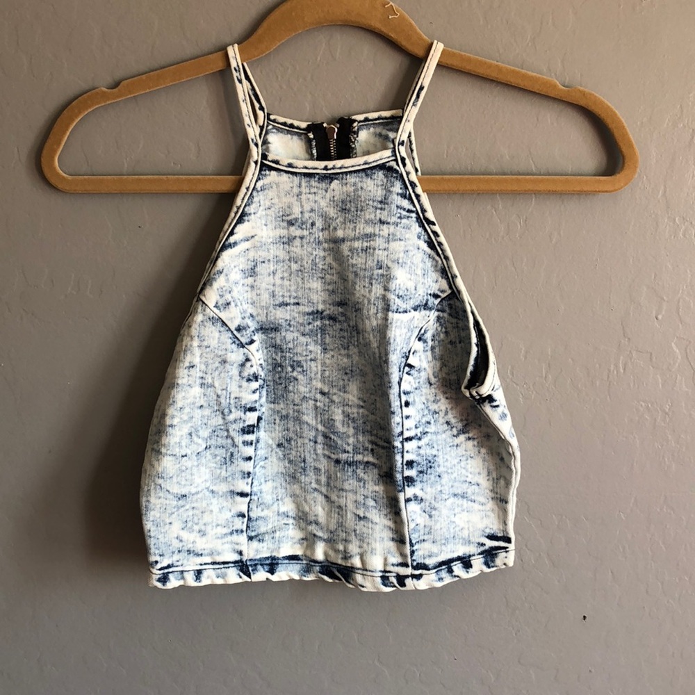 Crop top